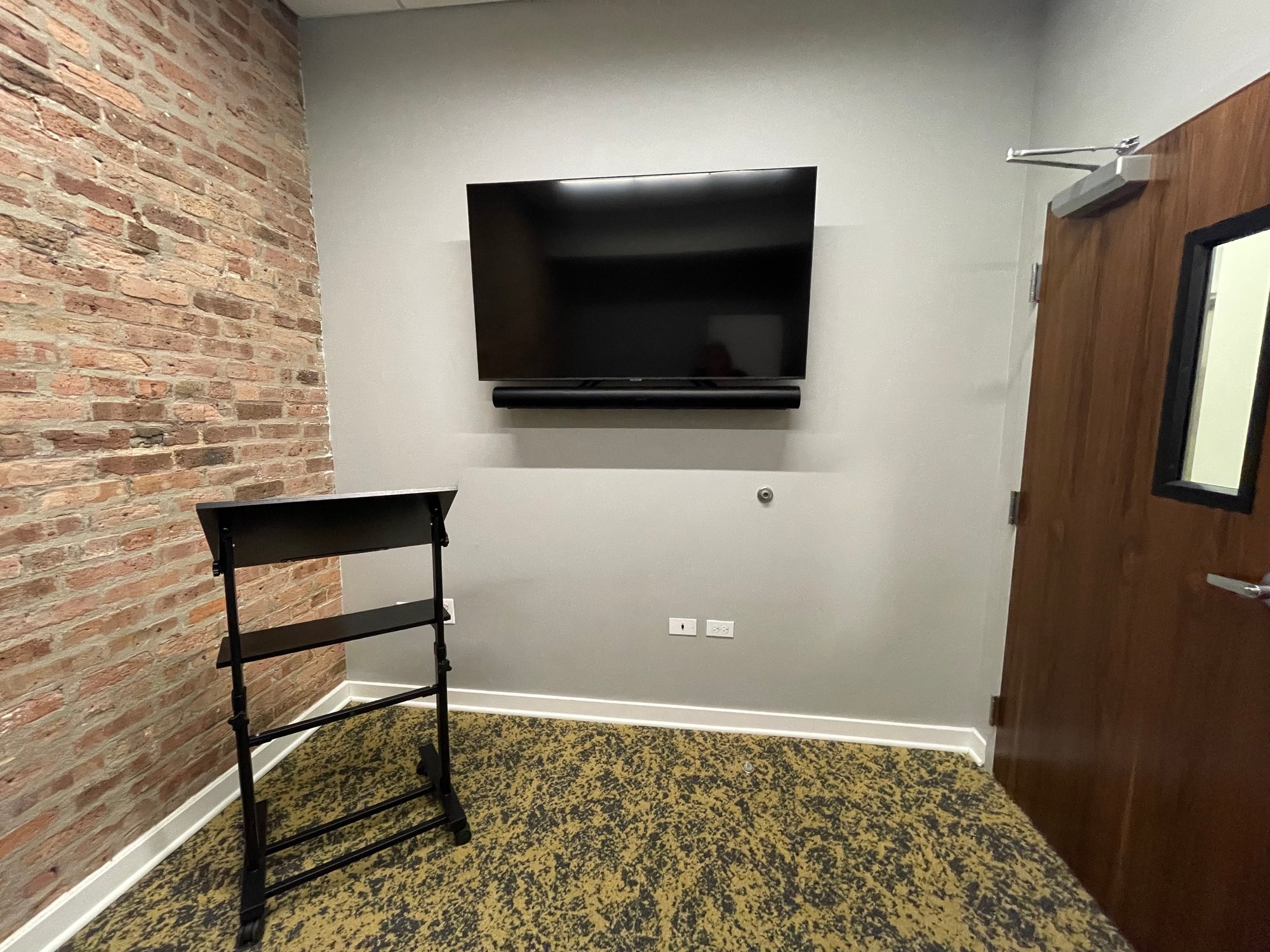King Conference Room TV and Podium King Conference Room TV and Podium